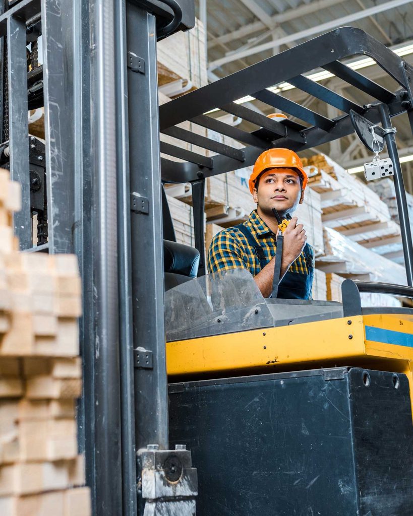 center walkie forklift operator